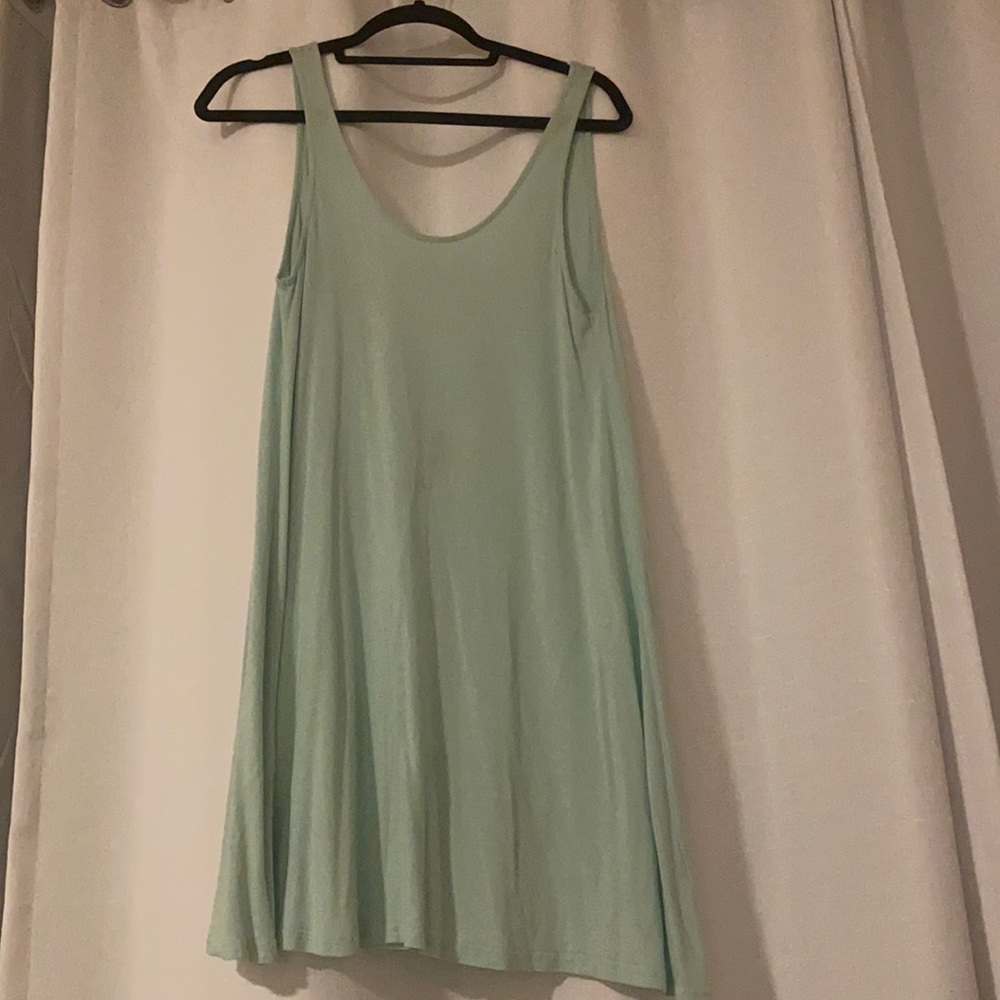 Divided low back swing dress